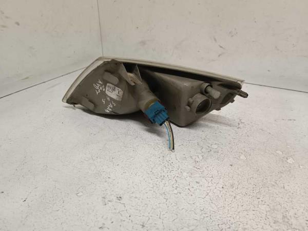 CLIGNOTEUR DROIT SAAB 9-5 -10/2001 - Vue 2